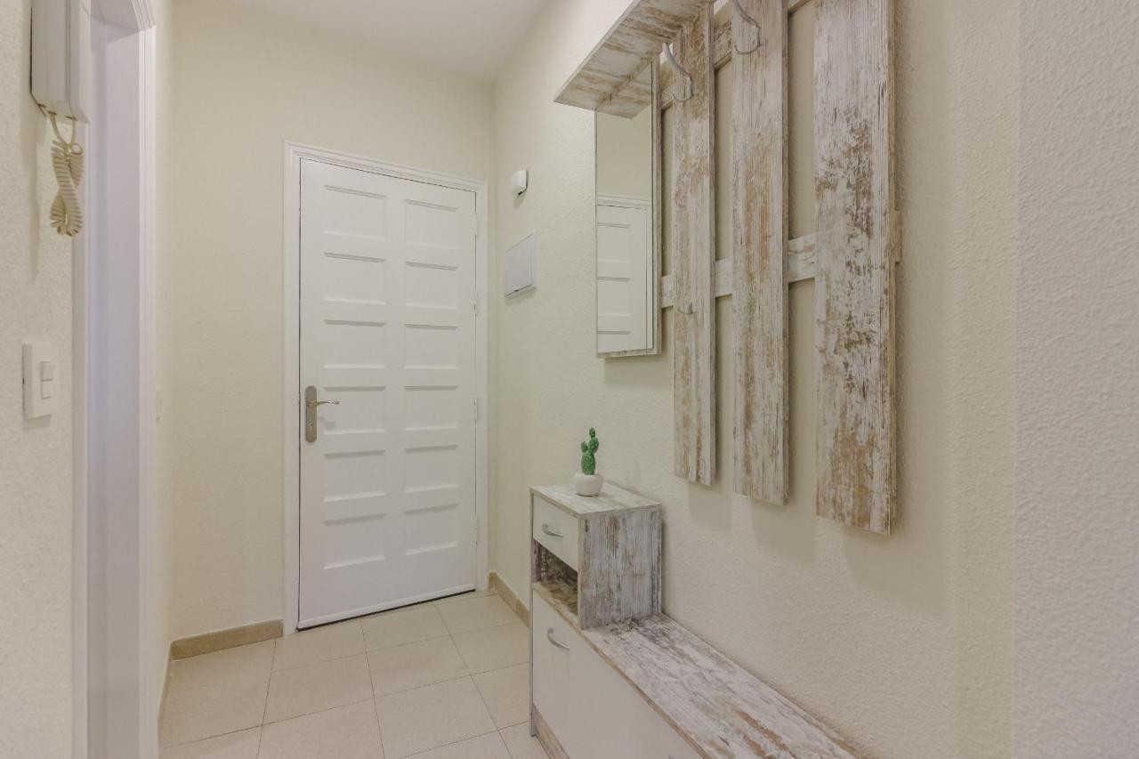 Seguro Spacious Apartment With Roomy Terrace Пуэрто-де-Сантьяго Экстерьер фото